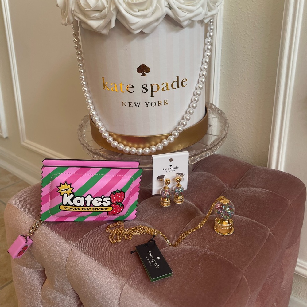 Kate Spade Treat Yourself Gumball Pendant Novelty Necklace - Picture 14 of 14